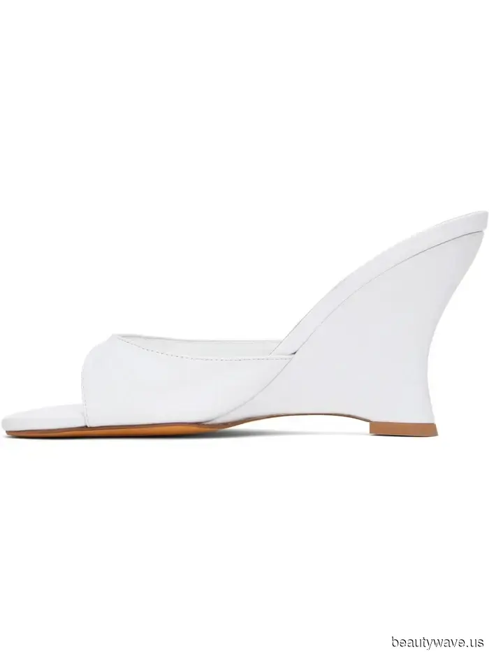 A Blush Wiederhoeft gown and a "Haunted Saloon" after-party made this California wedding truly unforgettable…