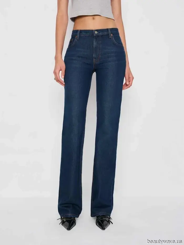 Bootcut-Jeans sind wieder da&mdash;das sind die Anti-Trend-Schuhe, mit denen sie am coolsten aussehen.