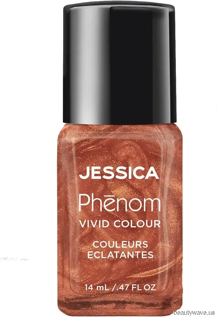 No Plata, No Oro&mdash;Esta Es la Tendencia de Uñas Metálicas que Está Dominando Este Diciembre