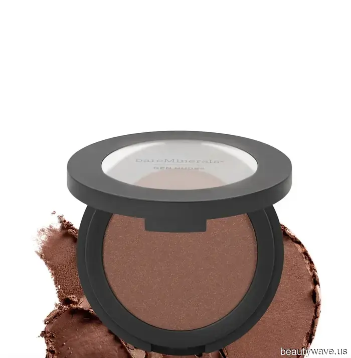 This "Bronzer's Cooler Relative" Is the Makeup Essential I Didn't Realize I Required Until Recently.