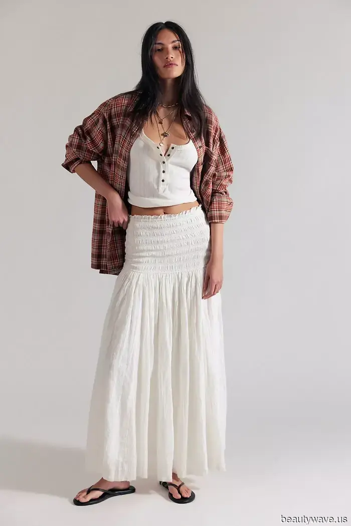 The skirt season has officially arrived—here are 9 chic high street styles that are sure to sell out quickly.