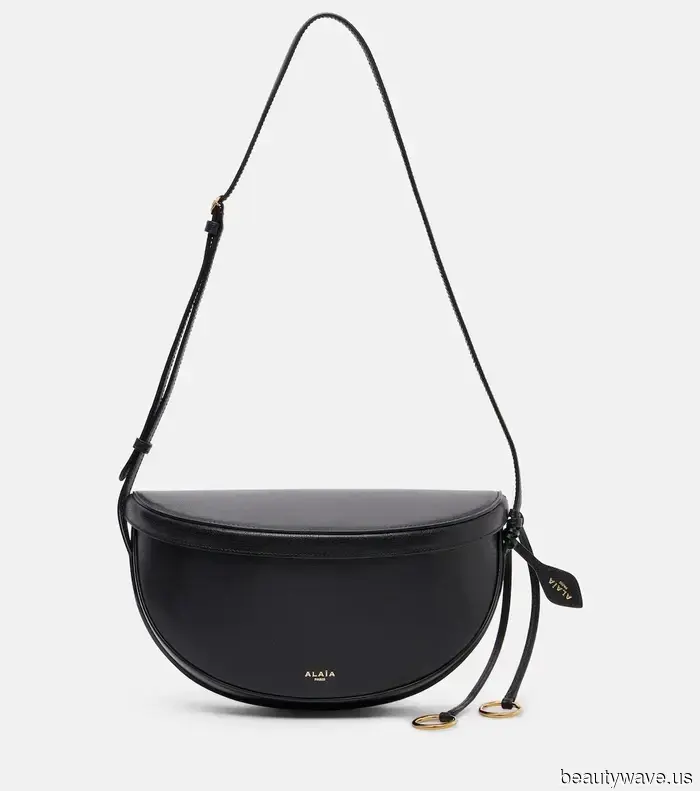 Забудьте о джинсах и балетках на секунду&mdash;я буду носить эту очень специфическую комбинацию платья и ботинок всю зиму.