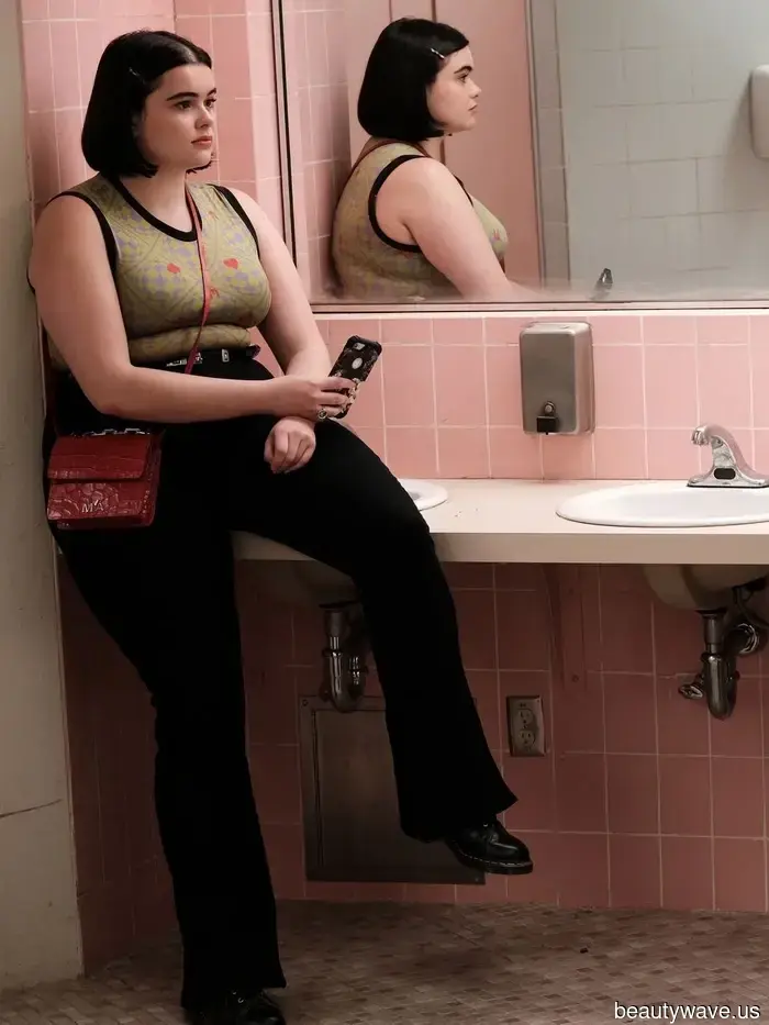 Sto guardando Euphoria in binge-watching e ho rintracciato ogni singolo dei migliori outfit dello show.