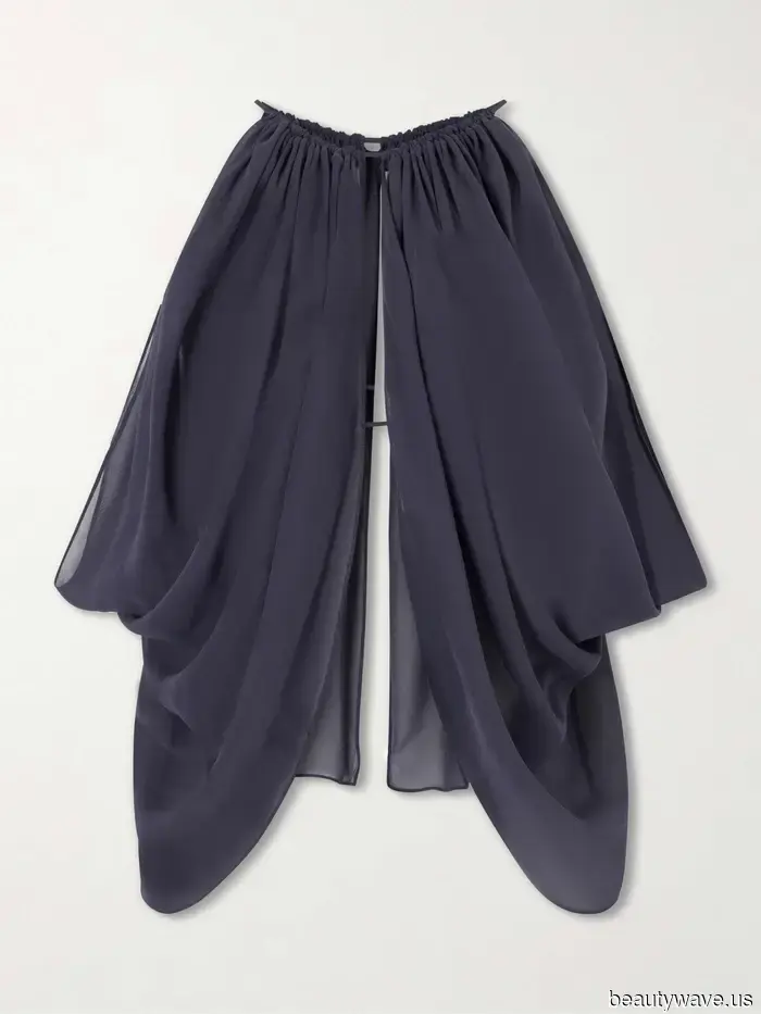 The Who What Wear editors shared their top 21 fashion discoveries for this month.