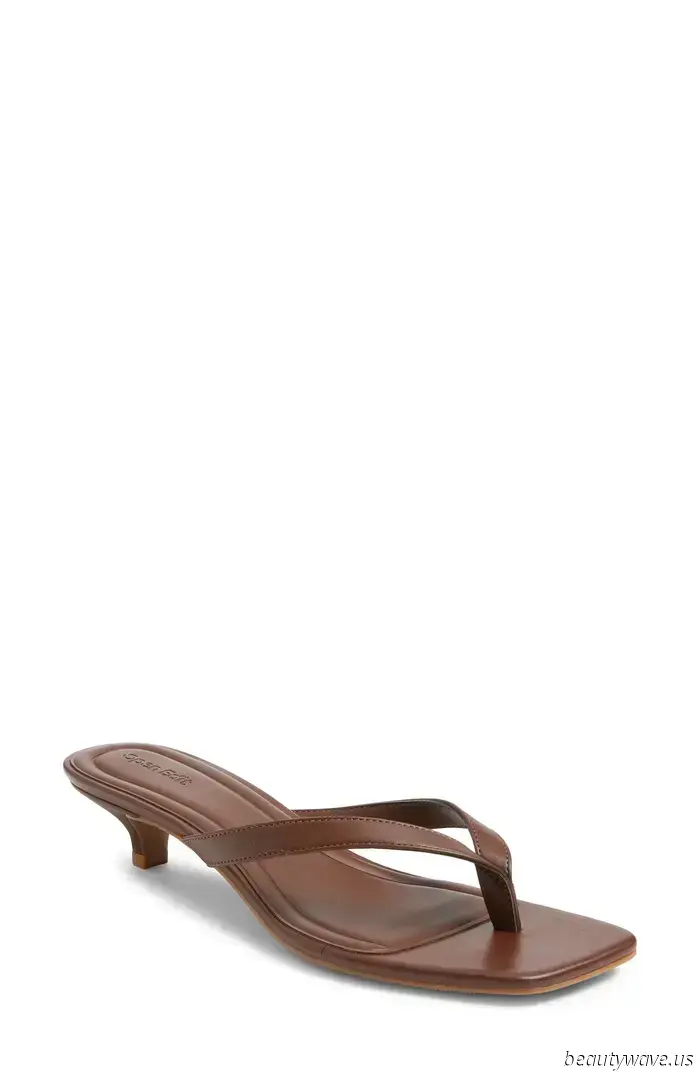 If you're not a fan of flat flip-flops, check out these $50 sandals from Nordstrom that are popular among fashion enthusiasts in NYC.