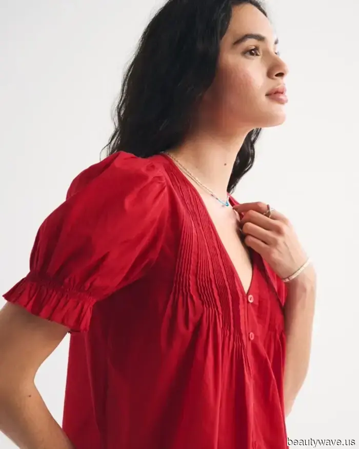 Я спросила редакторов моды petite: вот 7 предметов переходного капсульного гардероба, на которые они клянутся весной.