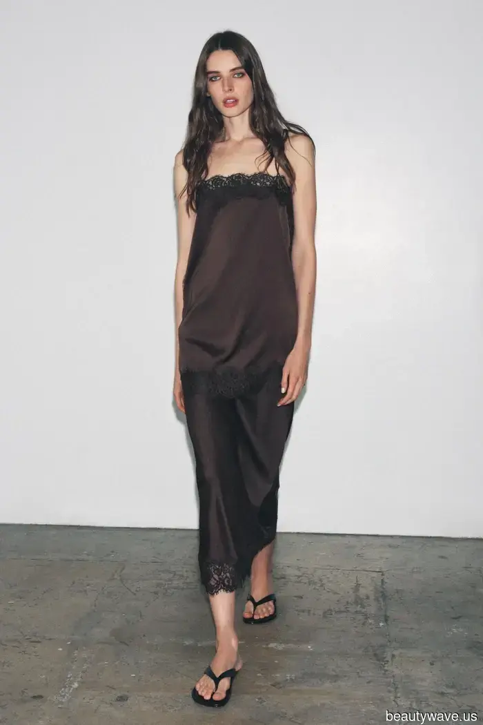 Вы на 100% модный человек, если стилизуете свои джинсы таким стильным образом для осени 2025 года.