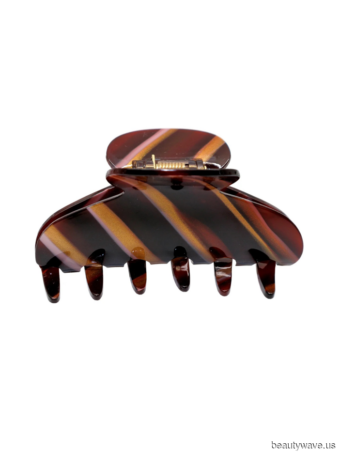 What Gen Z’s Trendiest Editors, Stylists, and Creatives Are Giving (and Receiving) This Holiday Season