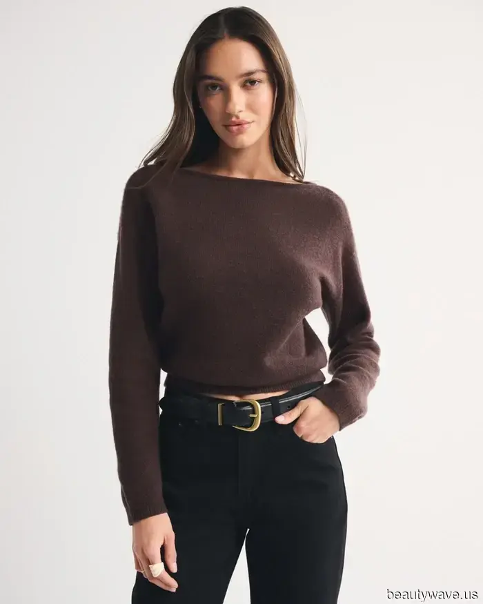 La mia amica mi ha chiesto cosa c'è di buono da Abercrombie RN&mdash;le ho inviato questi 31 pezzi in saldo chic anni '90.