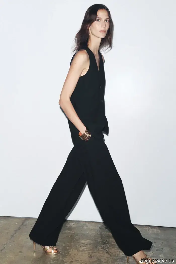 Victoria Beckham has added a Parisian flair to the anti-jeans trend that petite women adore.