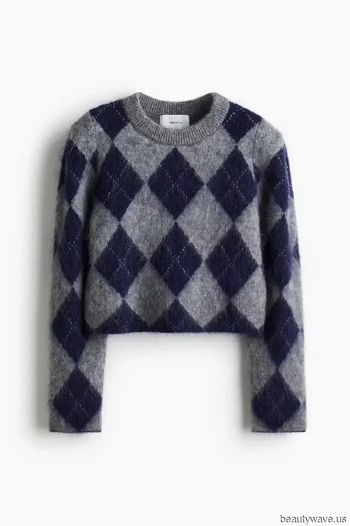 Cozy Cashmere! Smooth Suede! Deep Denim! 32 Budget-Friendly Fall Items You'd Discover in a Wealthy Individual's Wardrobe