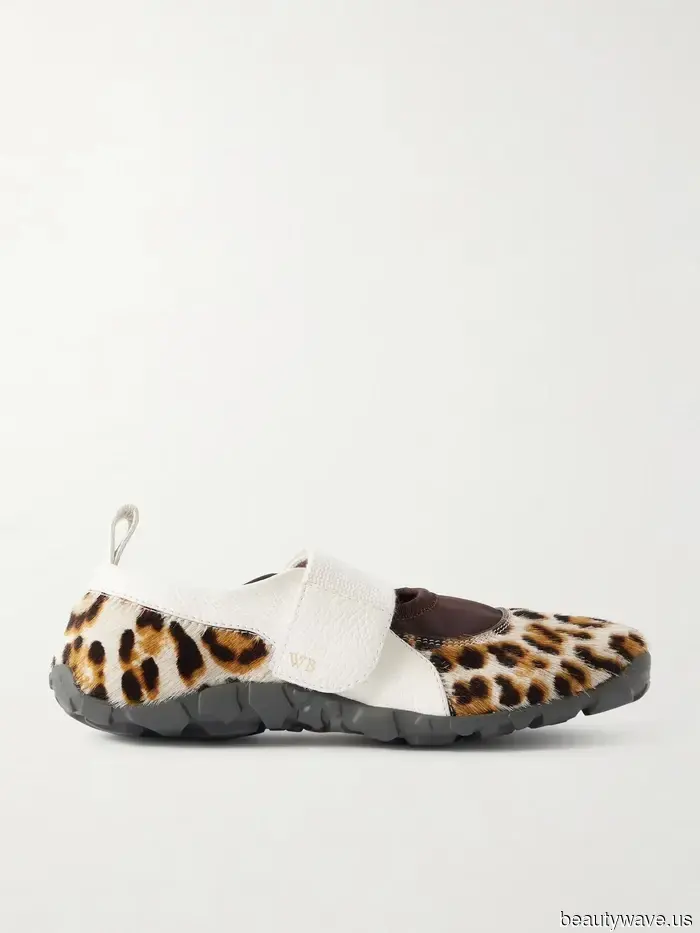 Non Sambas, Non Sneakerinas&mdash;Questa è la tendenza delle scarpe da ginnastica che la maggior parte delle ragazze di Londra sta indossando invece