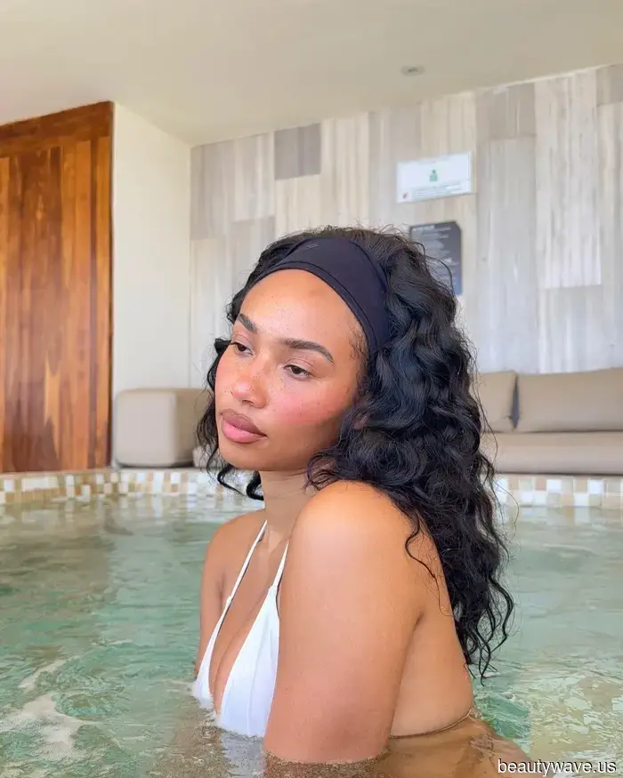 I Promise These 15 Beach Hairstyles Appear Effortlessly Stylish and Are *Really* Simple to Do Yourself