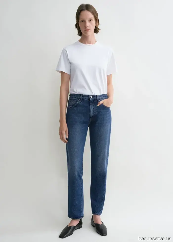 No one wears jeans quite like Londoners—7 stylish outfits I'm confidently emulating in 2026.