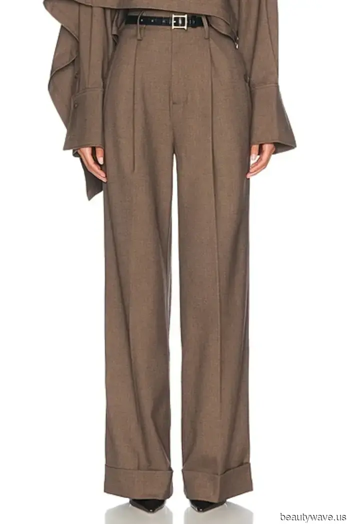 Rihanna understands that pairing this shoe trend with brown pants elevates the richness of your winter outfits.