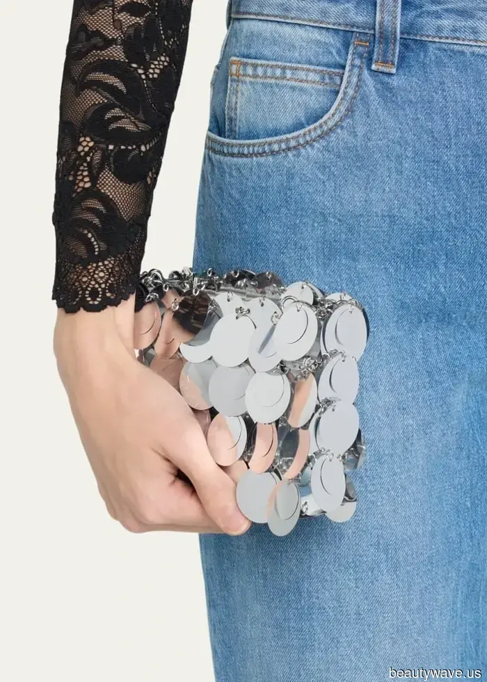 Holiday Attire Is Embracing the 1960s—Here’s How to Achieve the Style