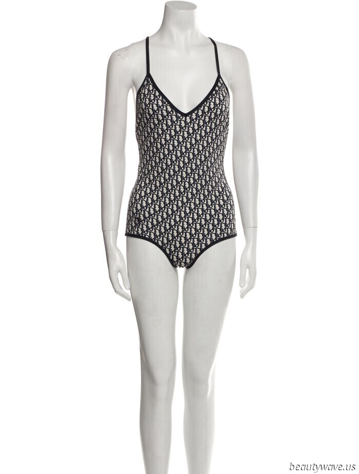 I searched The RealReal for the top summer discoveries—check out my favorite 31 purchases.