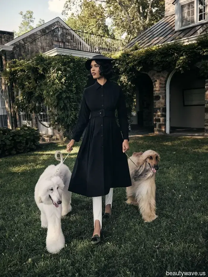 Reformation hat gerade eine Zusammenarbeit mit Nara Smith gestartet, und es ist ein von Vintage inspiriertes Tagtraum.