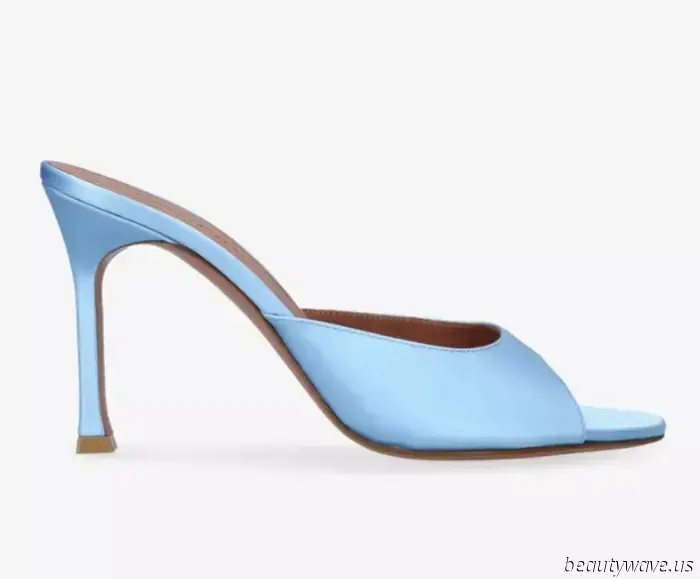 Live From the Streets of New York: This Elegant Heel Is Making a Major Return