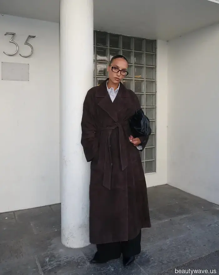 Más fresco que una trinchera&mdash;Esta tendencia de abrigos está tomando el control silenciosamente para el otoño