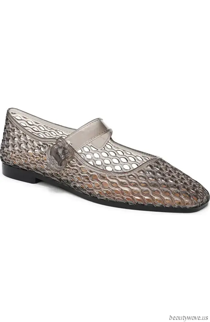 Fashion enthusiasts are purchasing these 4 flat shoe trends at Nordstrom this summer.