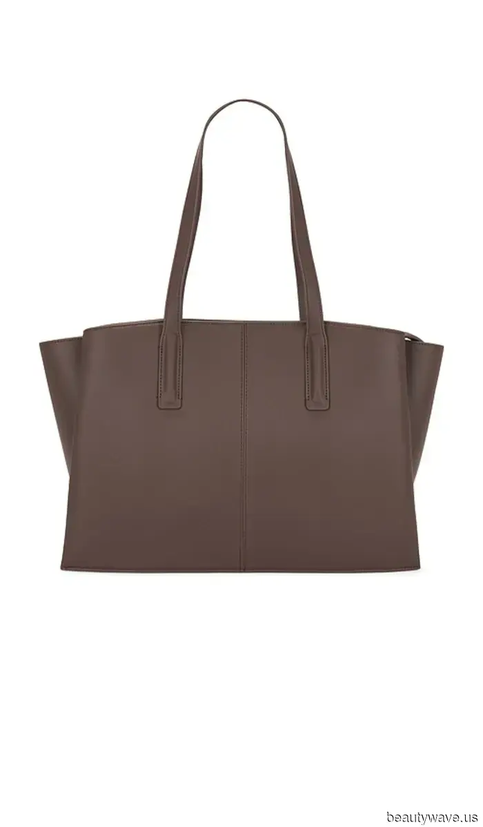 I'm Not Prepared to Bid Farewell to Nantucket Summer Vibes—7 Outfit Suggestions to Maintain Them into Fall