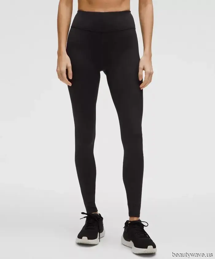 My friend inquired about how I manage to dress stylishly in such cold weather—these 7 chic pieces are the key.