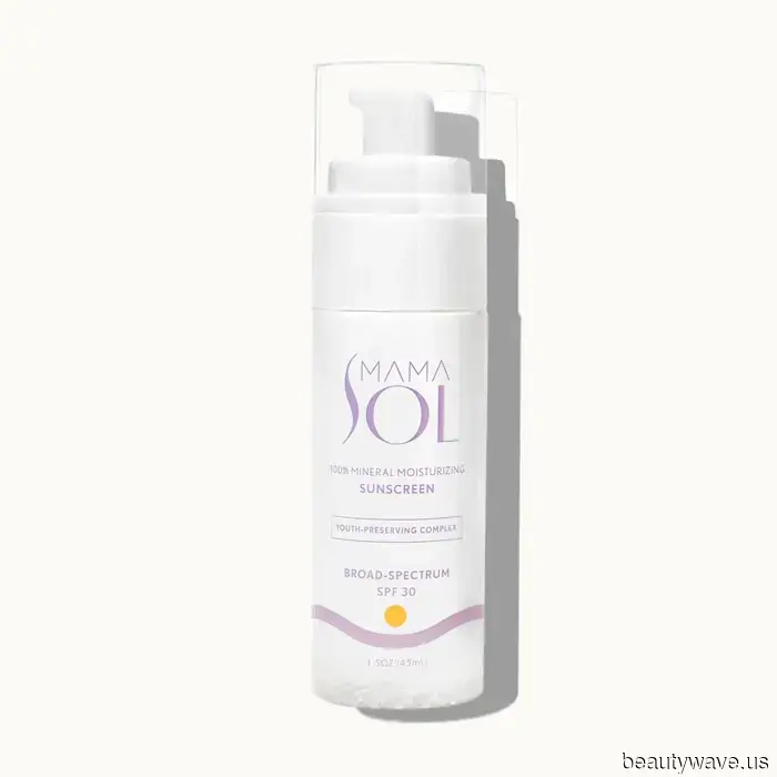 These 11 Winter Beauty Products Are So Impressive That I'm Currently Carrying Them in My Bag.