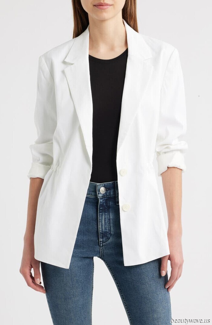 My friend asked for my opinion on the five stylish items I believe are worth purchasing—here’s my brief list.