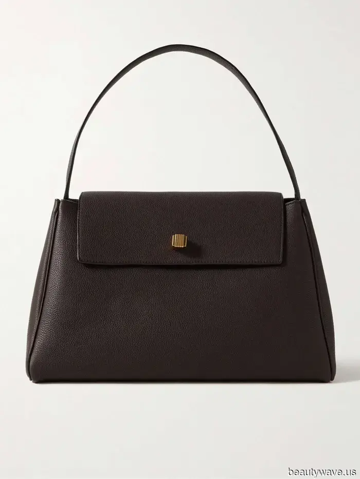 What the Editors at Who What Wear Shared as Their Top 25 Fashion Finds This Month