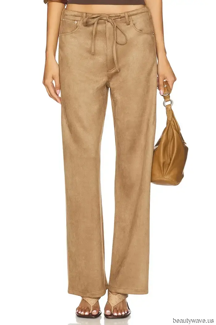 Keine Sorge&mdash;Jeans verschwinden nicht, aber diesen Winter bedeutet reich aussehen, dieses Anti-Denim zu tragen…