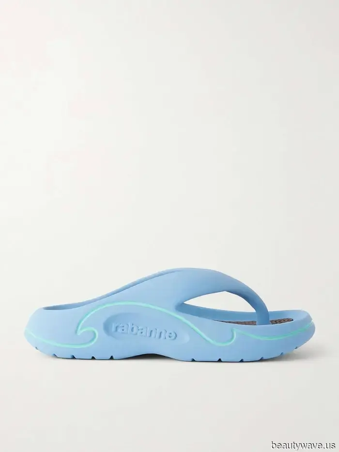 The Trendiest Girls Online Are Reviving This 2000s Summer Vibe