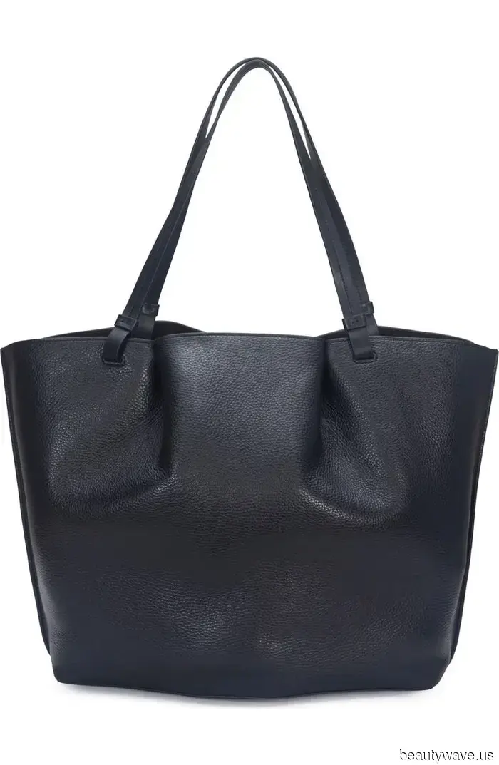 Ariana Grande has effortlessly made a seldom-seen winter jeans color look incredibly stylish.