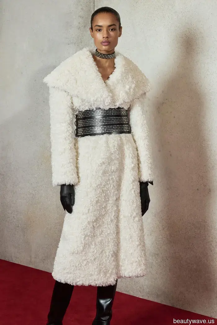 ¡Cosas Calientes! Zara x Ludovic de Saint Sernin es Sexy, Chic y Garantizado que se Agotará para el 1 de Diciembre.