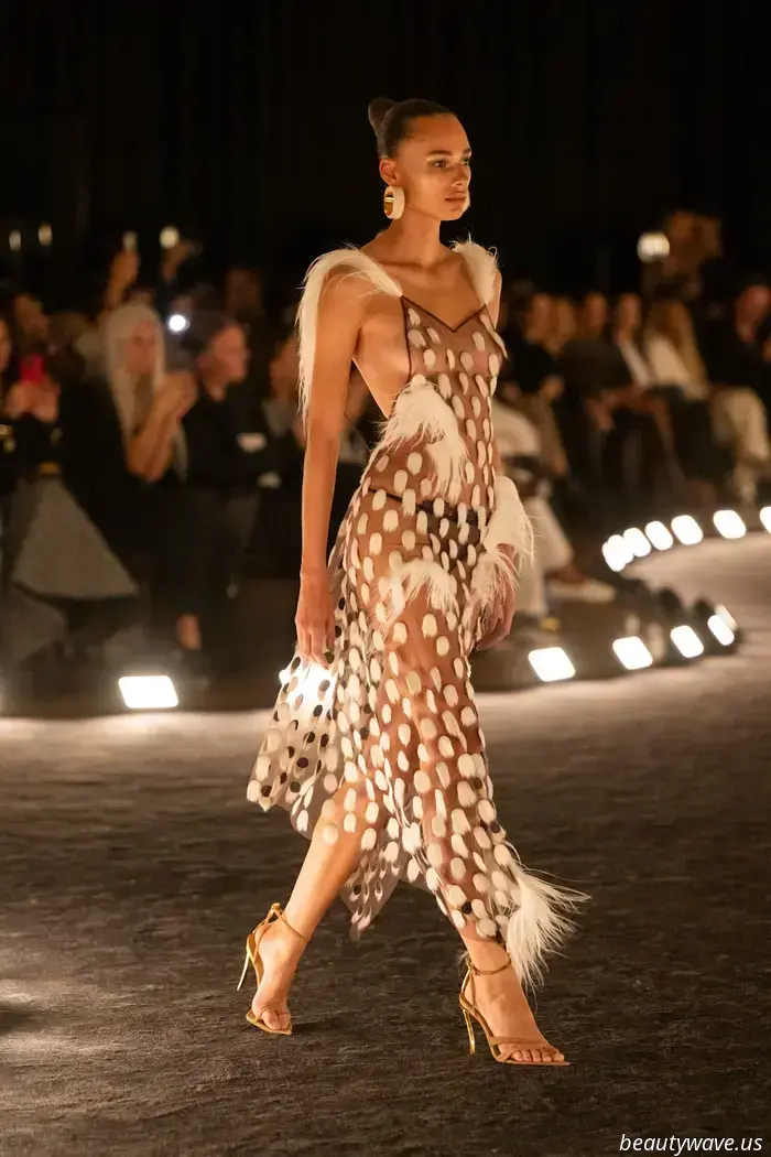 Daniel Roseberry showcased a real-life Schiaparelli fantasy to combat the current trend of sloppiness.