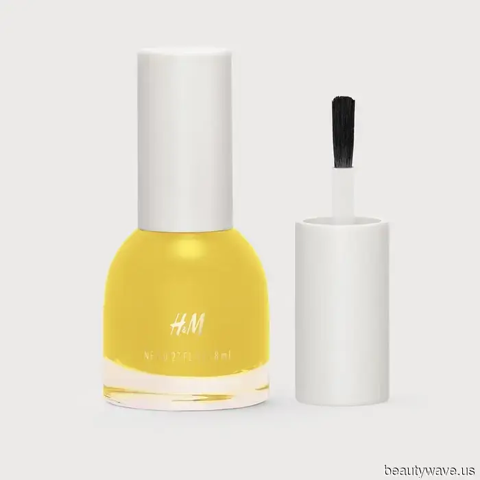 Модные люди сейчас носят французский маникюр&mdash;11 стильных дизайнов, которые мы возьмем в салон