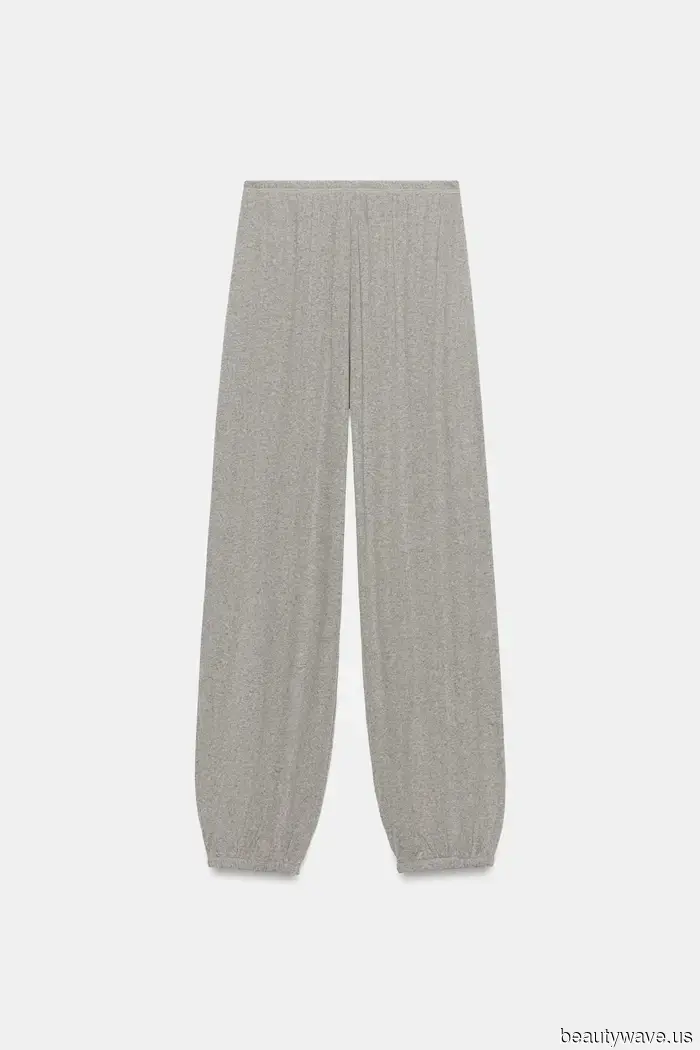 Fashionable mothers will be returning to this Paris-endorsed outfit formula throughout the fall season.