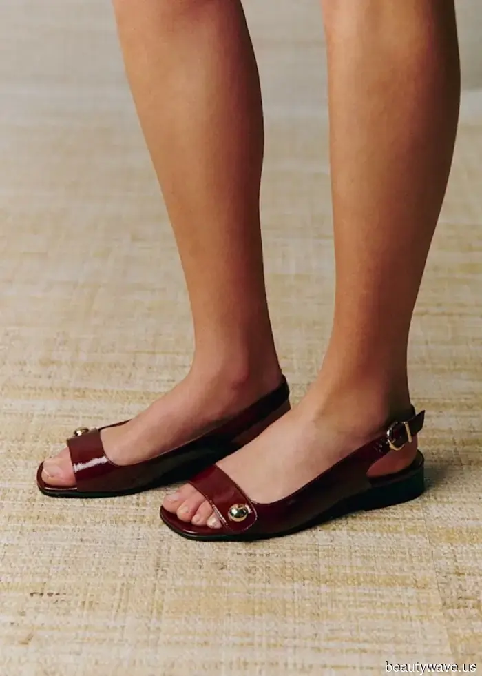 Le scarpe in gel potrebbero essere di tendenza, ma le persone più eleganti che conosco indossano invece questa tendenza di scarpe classiche.