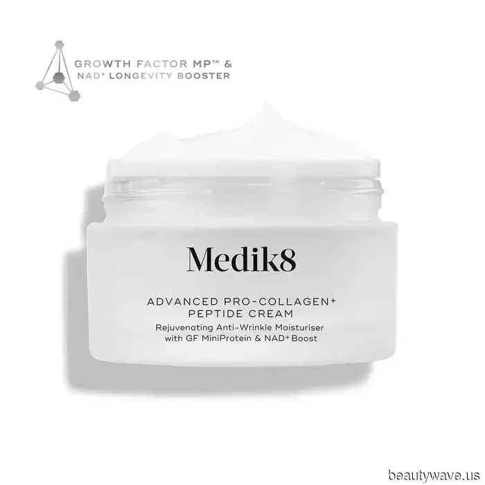 From Glassy Nails to Smudged Lips, Here Are the 6 Beauty Trends Shaping 2026