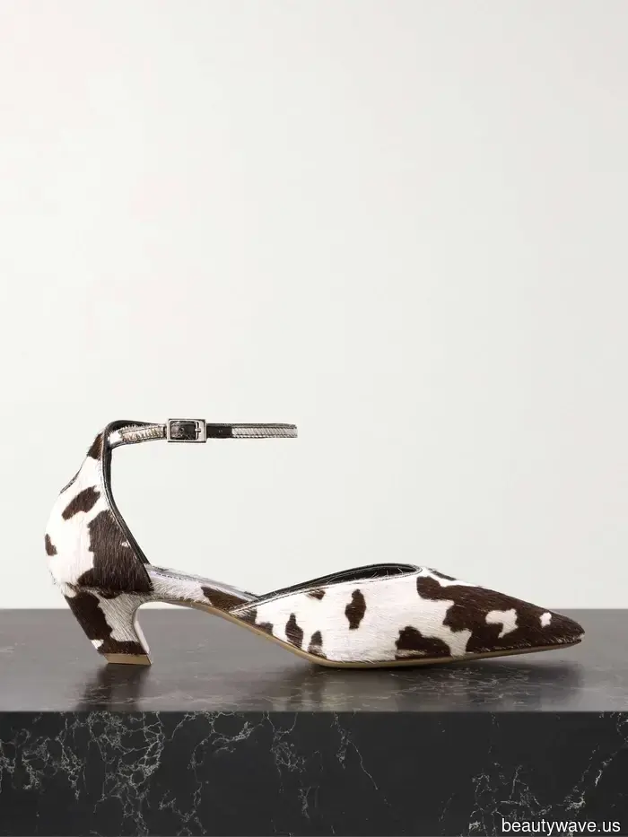 Plötzlich stylen alle mit gutem Geschmack ihre Herbstoutfits mit diesem Schuhtrend.