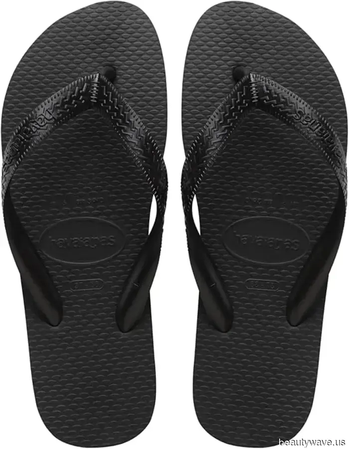 Acabo de regresar de vacaciones&mdash;cada persona con estilo estaba usando estas elegantes sandalias de &pound;12 con lino, pantalones cortos y…