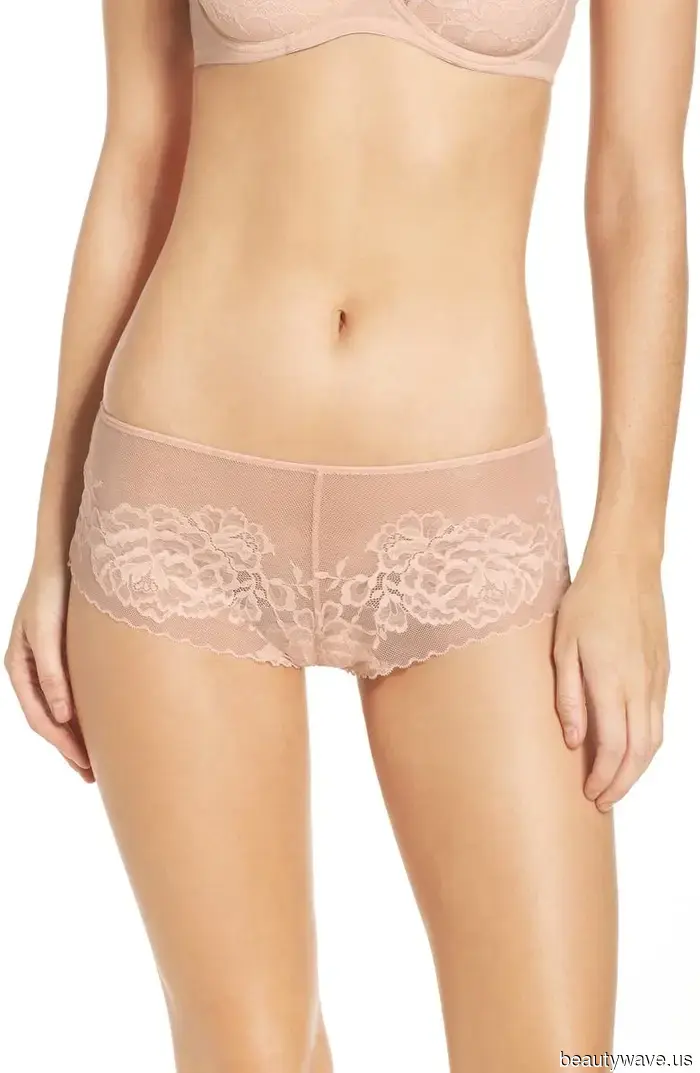 Apologies, Thongs—Gigi Hadid has just reintroduced this "outdated" competitor at the Victoria's Secret Fashion Show.