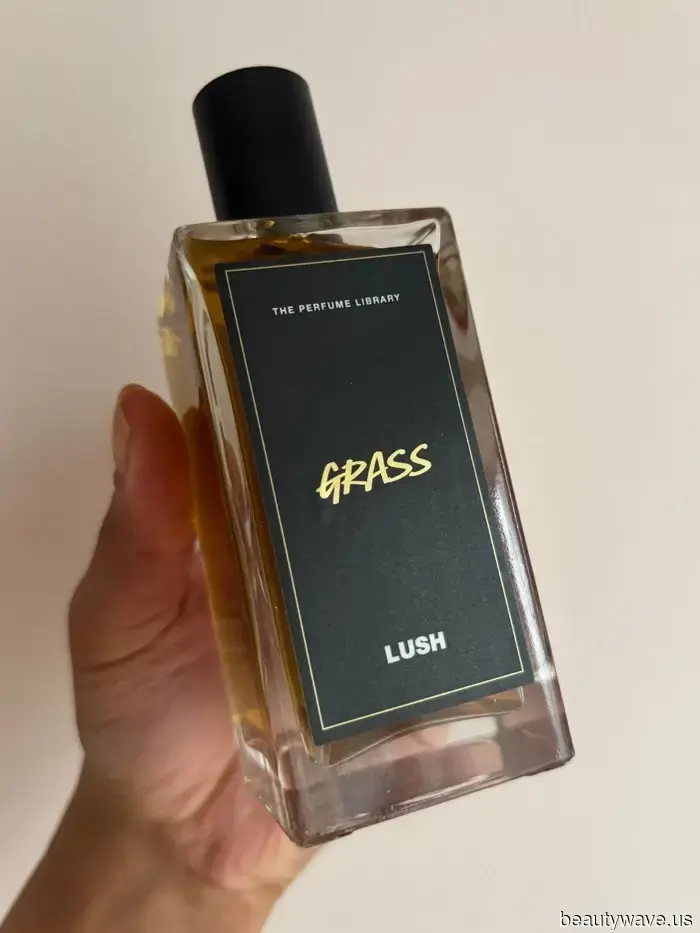 Fidati di me, i profumi amari sono la tendenza di fragranza più sofisticata di quest'estate.