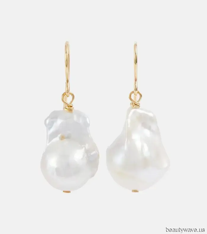 5 Jewelry Trends I'm Investing In This Summer to Elevate My Simple Outfits and Make Them Look Chic and Luxurious