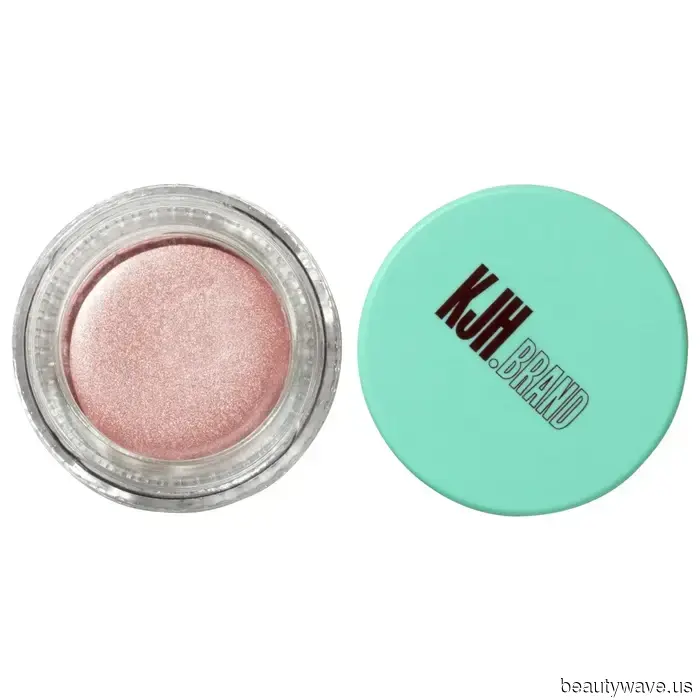 Tieni il Fluffy, Mascara Volumizzante&mdash;Questo Micro Applicatore Rende Le Tue Ciglia Ancora Più Piene