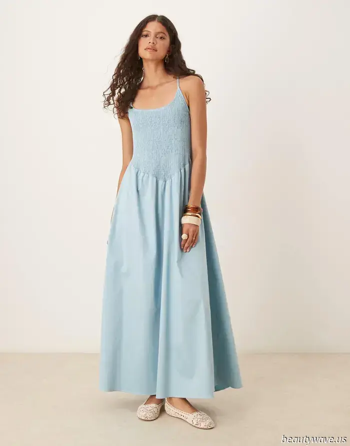 Sigo viendo este vestido de verano elegante en mujeres con estilo, y sorprendentemente es asequible