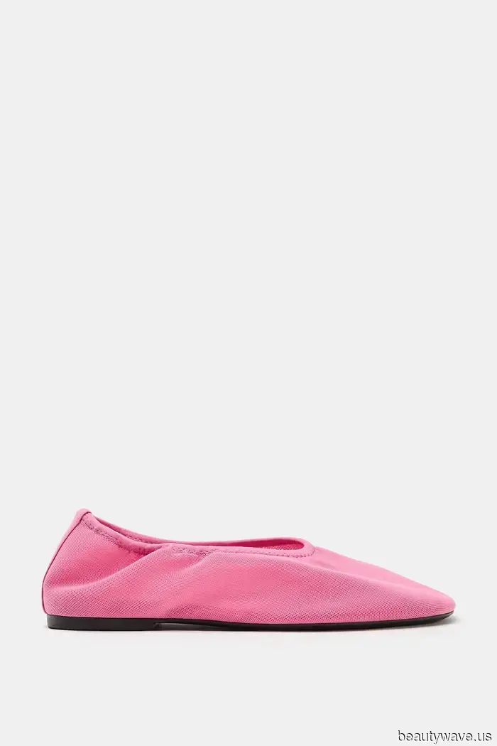 Forget about black ballet flats—this summer, the trendiest individuals are opting for these colors instead.