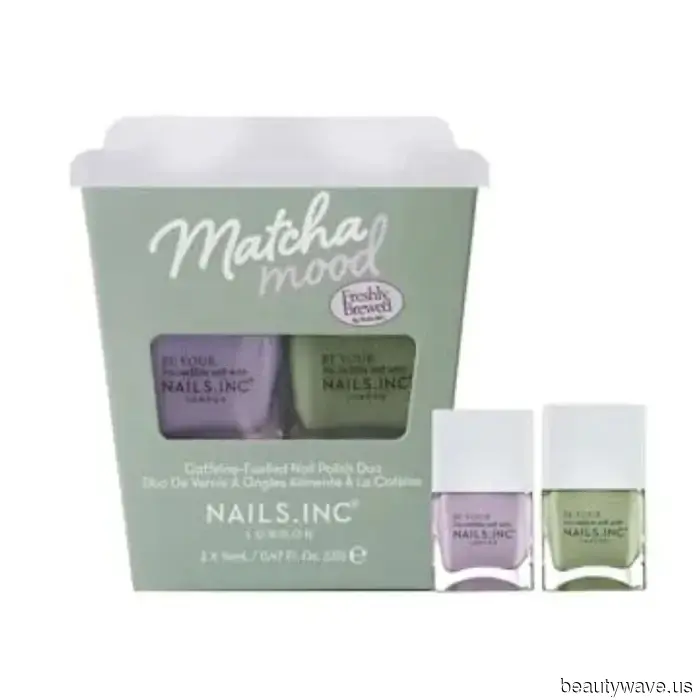 No, No Blanco&mdash;Este Color de Uñas Francés Inesperado Está Listo para Dominar Esta Temporada