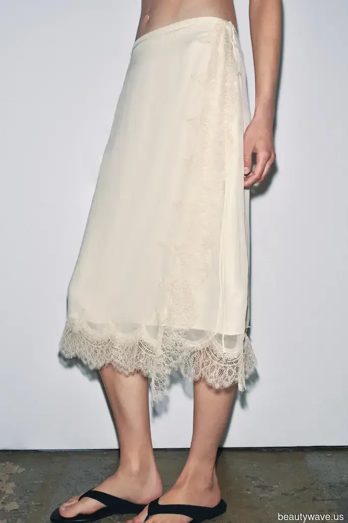 La Gonna Che Le It Girls Indossano Senza Sosta, Insieme a 5 Modi Incredibilmente Chic per Indossare Questo Stile