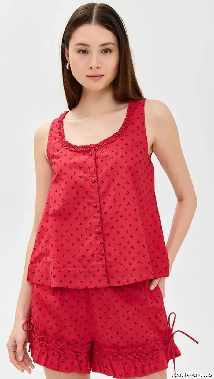 I'm Only Mentioning This Once: If You Don't Give This Trend a Shot Before Summer Wraps Up, You'll Regret It for the Whole Year.